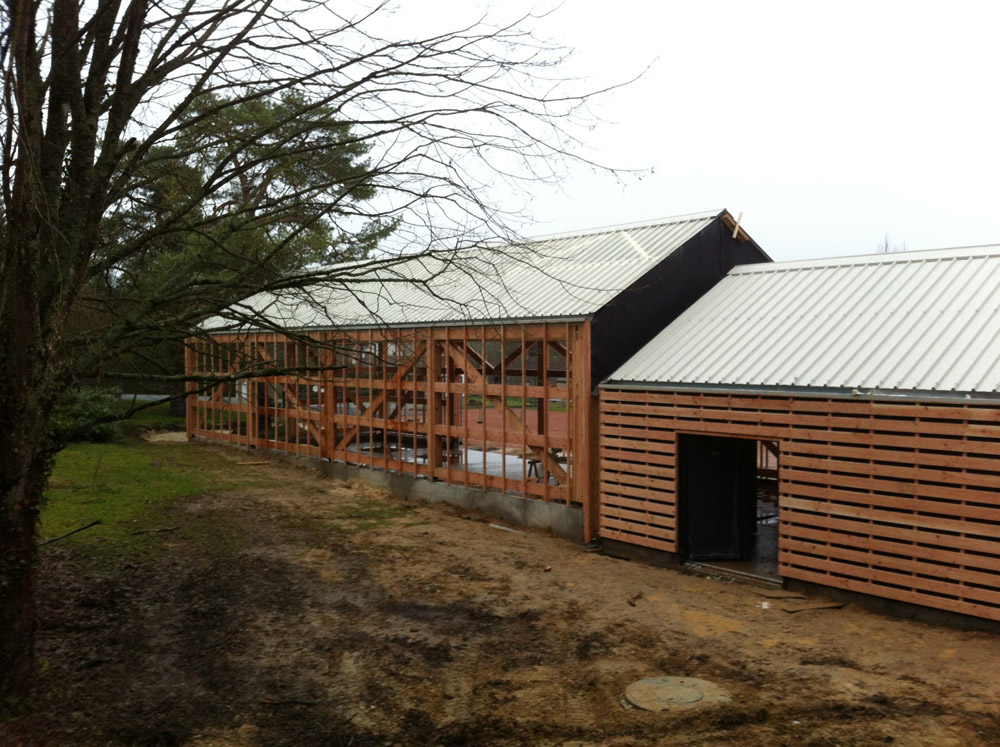 B&acirc;timent public &agrave; Malesherbes